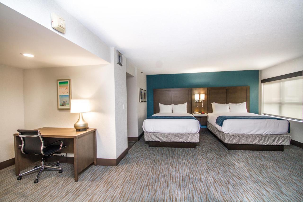Comfort Inn & Suites Downtown Brickell-Port Of Miami Exterior photo