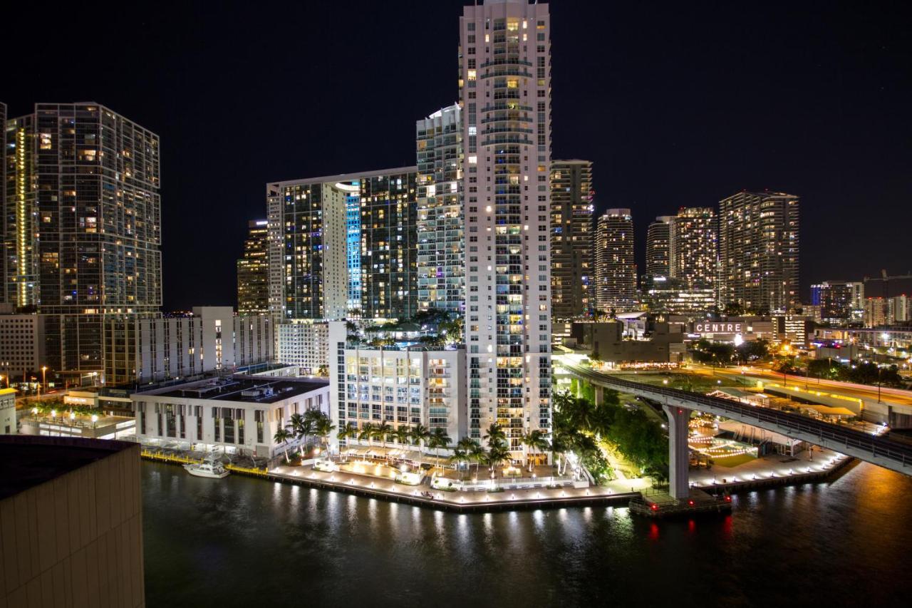 Comfort Inn & Suites Downtown Brickell-Port Of Miami Exterior photo