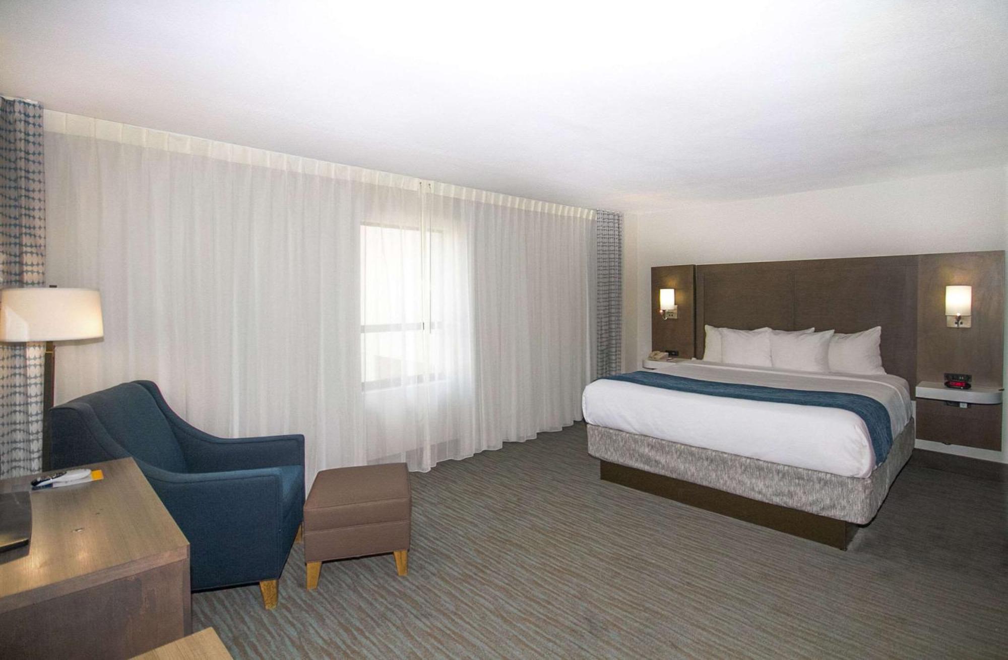 Comfort Inn & Suites Downtown Brickell-Port Of Miami Exterior photo